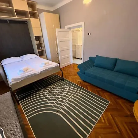 דירה Sunflower *